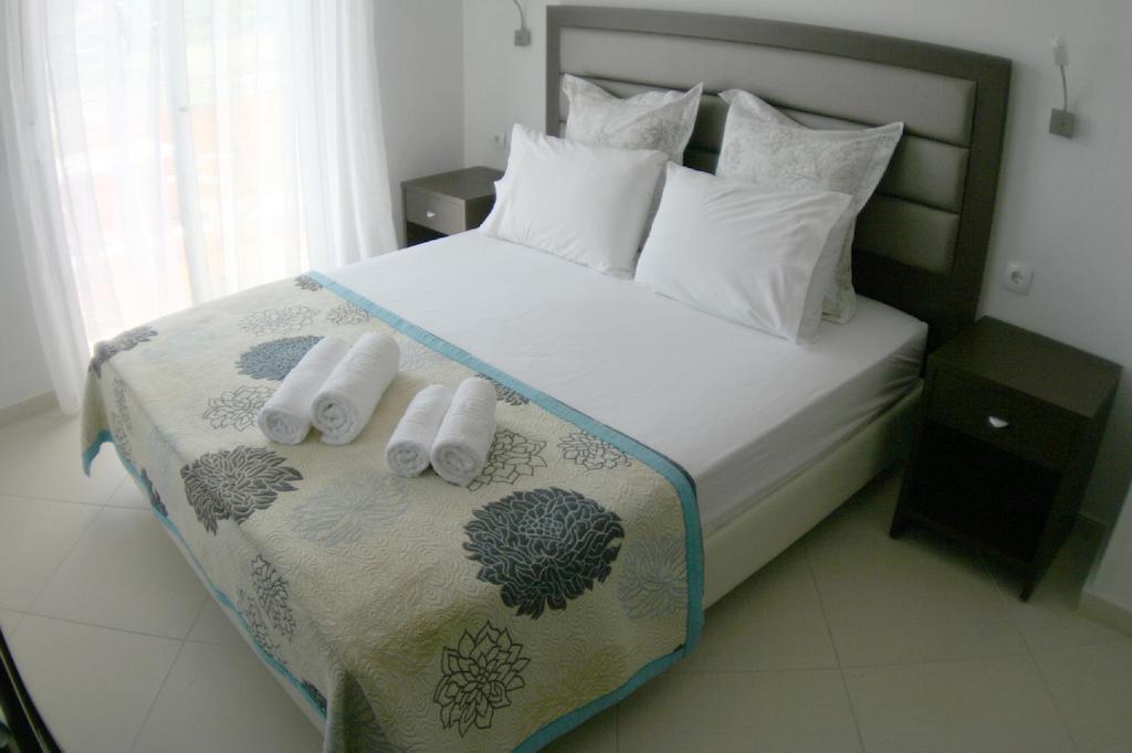 Mare D'Oro Apartment Сарти Стая снимка